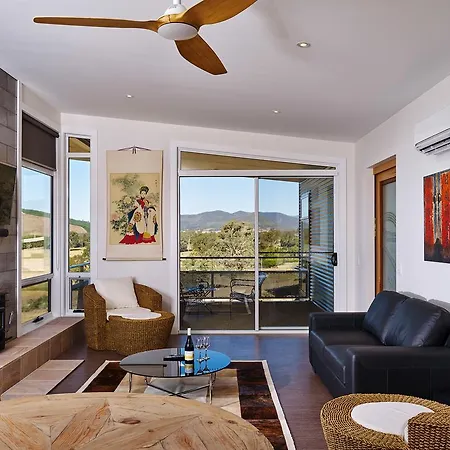 Panoramia Villas Myrtleford Exterior photo