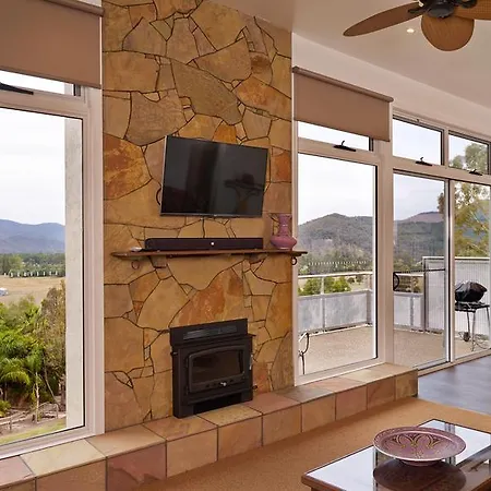 Panoramia Villas Myrtleford Exterior photo