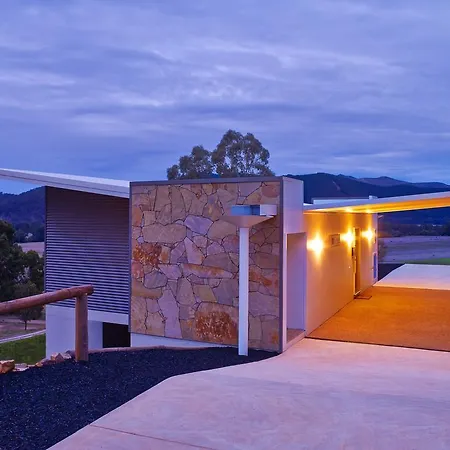 Panoramia Villas Myrtleford Exterior photo