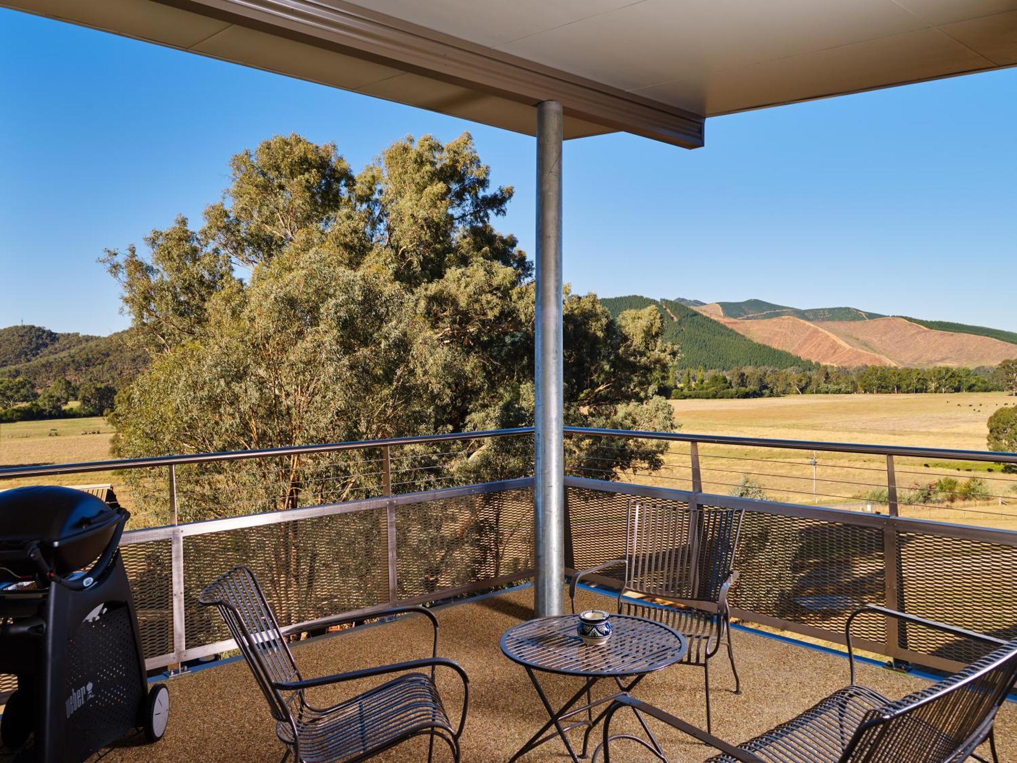 Panoramia * Myrtleford